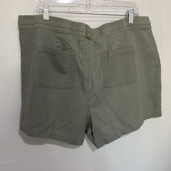 TORRID Linen Sage Green Drawstring Short Plus Size Short Sz 16 - Picture 3 of 10